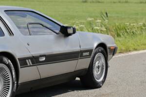 Image 34/49 of DeLorean DMC-12 (1981)