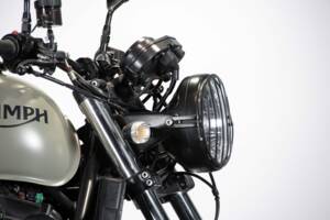 Immagine 28/50 di Triumph Trident 900 (1994)