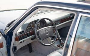 Image 29/72 de Mercedes-Benz 500 SEL (1984)