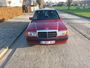 Bild 6/8 von Mercedes-Benz 190 E (1993)