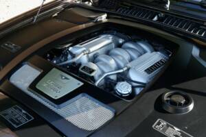 Image 37/50 de Bentley Azure (2008)