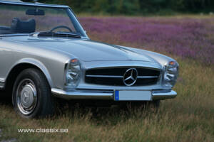 Image 17/18 de Mercedes-Benz 280 SL (1969)