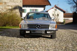 Image 5/27 of Mercedes-Benz 500 SLC (1980)