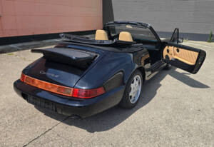 Bild 11/16 von Porsche 911 Carrera 4 (1990)