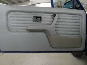 Image 34/37 of BMW 325i (1991)