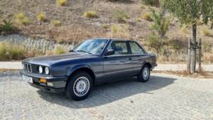 Image 23/100 of BMW 323i (1984)