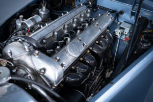 Immagine 25/30 di Jaguar XK 120 SE OTS (1954)