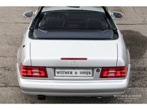 Afbeelding 10/32 van Mercedes-Benz SL 280 (2000)