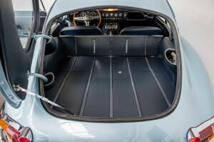 Bild 21/28 von Jaguar E-Type 4.2 (1965)