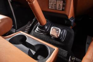 Image 30/44 of Land Rover Defender 90 (2011)