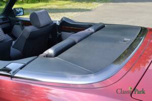 Bild 24/50 von Mercedes-Benz E 200 (1994)