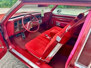 Bild 13/20 von Oldsmobile Delta 88 Royale (1978)