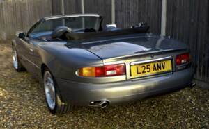 Image 7/50 of Aston Martin DB 7 Volante (1997)