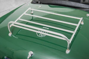 Image 36/50 of MG MGB (1964)