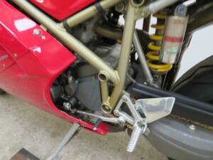 Bild 30/47 von Ducati 916 Strada (1994)