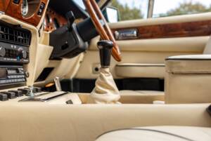 Bild 60/70 von Aston Martin V8 Vantage Volante X-Pack (1989)