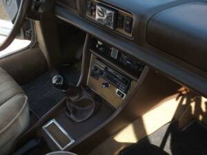 Imagen 35/50 de Peugeot 504 Coupé (1981)