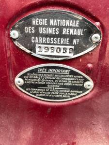 Bild 9/14 von Renault 4 CV Décapotable (1951)