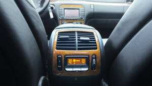 Image 13/51 of Mercedes-Benz S 65 AMG L (2004)