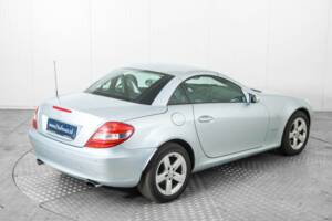 Immagine 46/50 di Mercedes-Benz SLK 200 Kompressor (2004)