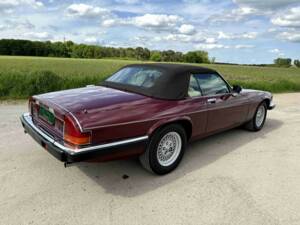 Image 18/50 de Jaguar XJS 5.3 V12 (1989)