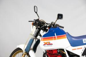 Image 22/50 of Honda DUMMY (1986)