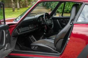 Bild 37/50 von Porsche 911 Carrera 3.2 (1989)