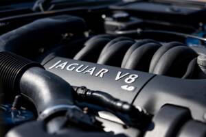 Immagine 23/42 di Jaguar XK8 4.0 (2001)