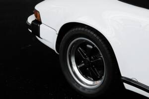Image 46/46 de Porsche 911 Carrera 3.2 (1984)