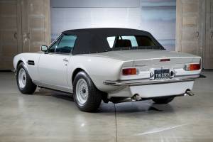 Image 4/27 of Aston Martin V8 EFi Volante (1987)