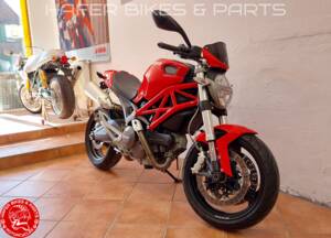 Image 1/31 of Ducati Monster 696 Plus (2009)
