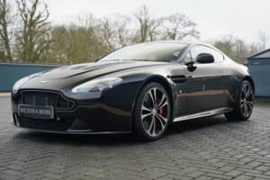 Afbeelding 26/50 van Aston Martin V12 Vantage S (2018)