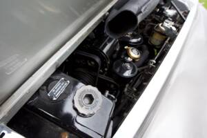 Image 44/50 of Bentley S 2 (1960)