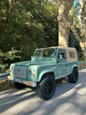 Image 29/72 of Land Rover 90 (1987)