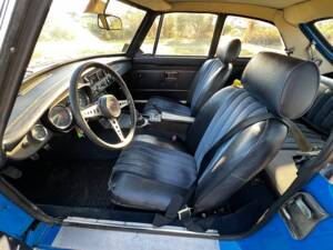 Image 28/50 of MG MGB GT (1972)