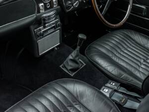 Bild 45/62 von Aston Martin DB 6 Mk II (1970)