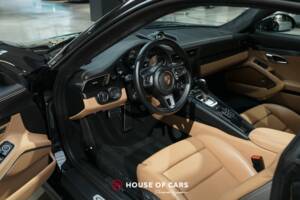 Bild 14/24 von Porsche 911 Carrera 4 GTS (2017)
