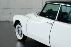 Bild 23/50 von Citroën DS 21 Pallas (1966)