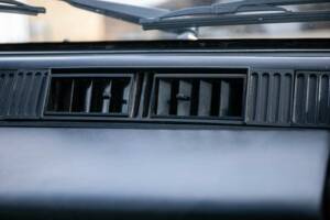 Image 18/37 of Lancia Beta Montecarlo Spider (1982)