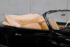 Image 32/50 of Volkswagen Karmann Ghia 1200 (1959)