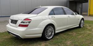 Bild 5/29 von Mercedes-Benz S 63 AMG (2007)