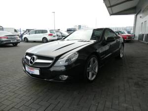 Bild 3/18 von Mercedes-Benz SL 500 (2009)