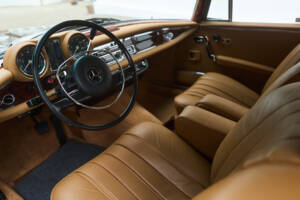 Immagine 20/38 di Mercedes-Benz 280 SE (1968)