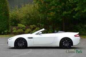 Image 2/50 of Aston Martin V8 Vantage (2007)