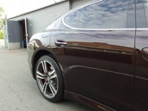 Bild 18/98 von Porsche Panamera Turbo (2009)