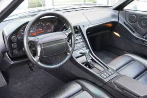 Image 3/50 of Porsche 928 GTS (1993)