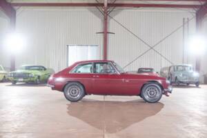 Immagine 6/29 di MG MGB GT V8 (1974)