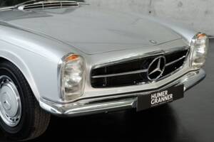Image 24/50 de Mercedes-Benz 280 SL (1970)