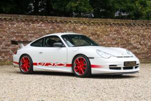 Immagine 46/50 di Porsche 911 GT3 RS (2004)