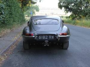 Image 5/24 de Jaguar Type E 3.8 (1961)